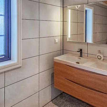 Сasa de vacaciones 3 Bedroom Awesome In
